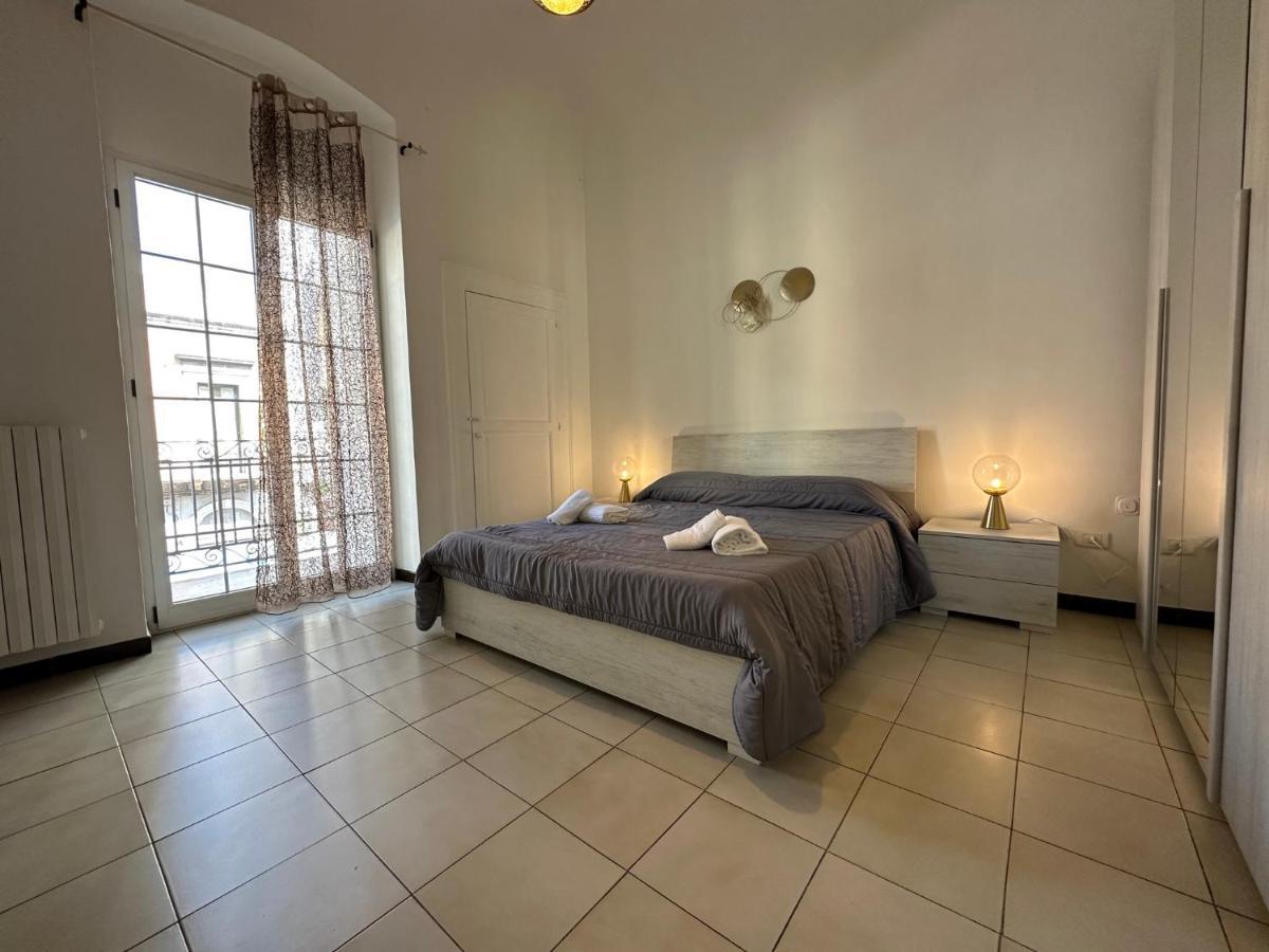 Cconforthotels Appartamento Crispi Барі Екстер'єр фото