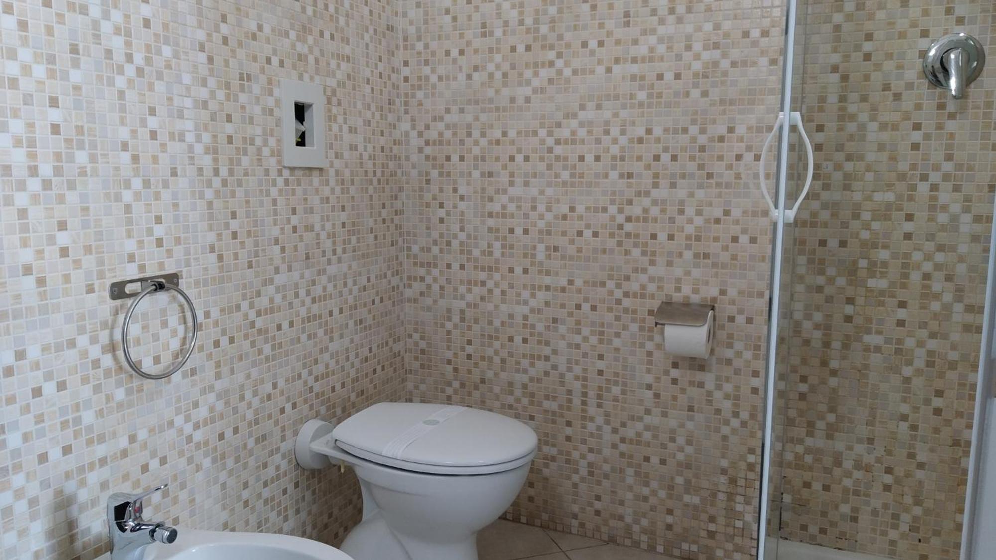 Cconforthotels Appartamento Crispi Барі Екстер'єр фото